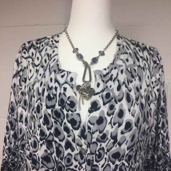 Cyrus Women’s Sweater, Size: L, Color: grey, white, black, button front-closure - Picture 1 of 14